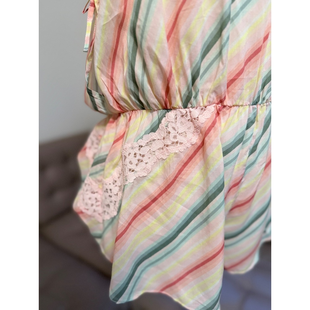 Victoria's Secret Pastel Striped Lace Trim Romper Sleepwear Large NWT - Picture 2 of 6
